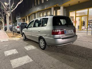 KIA Carens 2004