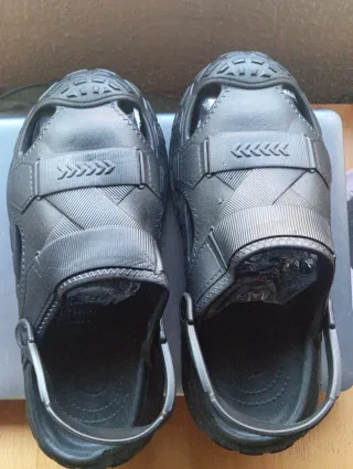 Sandalias cómodas negras