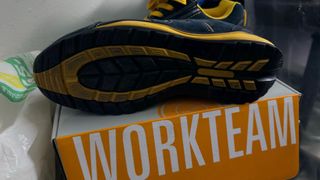 Zapatos de trabajo Workteam azul y amarillo