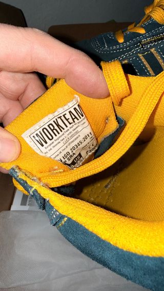 Zapatos de trabajo Workteam azul y amarillo