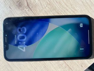 2x iPhone 11 100% de batería los dos y uno verde o