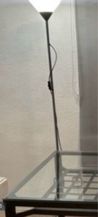 Mesa de comedor cristal y metal+mueble tv+lámpara