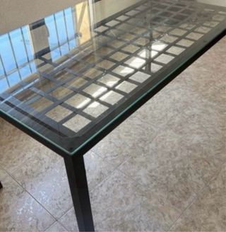 Mesa de comedor cristal y metal+mueble tv+lámpara