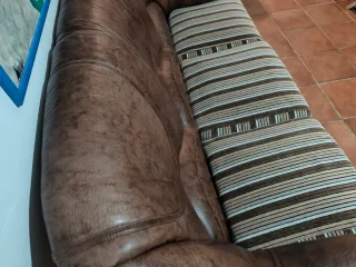 Sofá y 2 sillones de piel