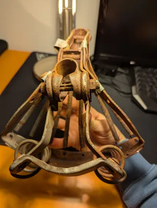 Telaio sella bici vintage arrugginito