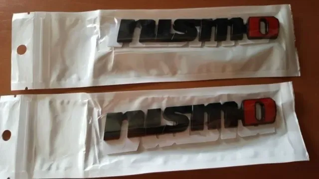 Emblema Delantero/trasero logo Nismo