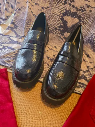 Zapatos ANNAlISA charol negros talla 40