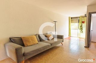 Piso en venta en Les Arenes - La Grípia  Can Montllor en Terrassa