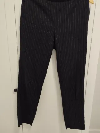 Pantalón lana raya diplomática Massimo Dutti