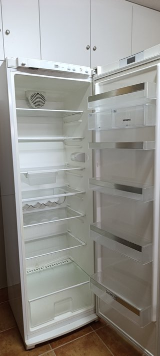 Frigorífico Siemens Alto KS38R430IE