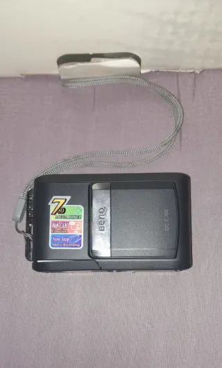 Cámara Digital BenQ DC C700