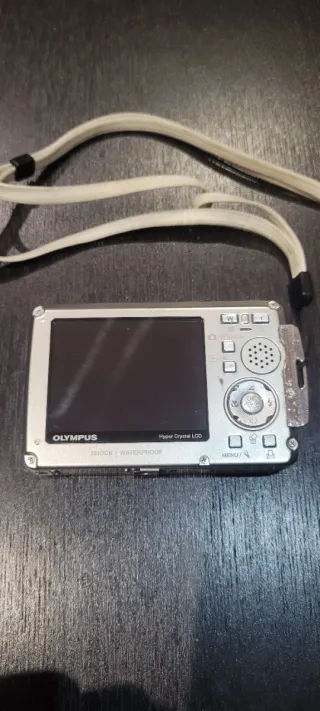 Câmera Olympus 770 SW Digital