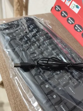 Teclado TEMCO KA01-N (nuevo en su caja original)