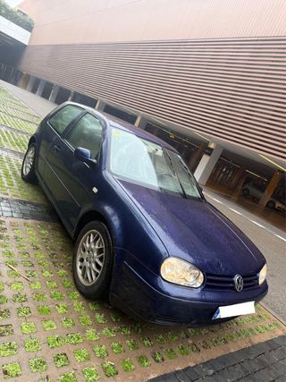 Volkswagen Golf 2000