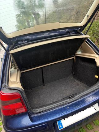 Volkswagen Golf 2000