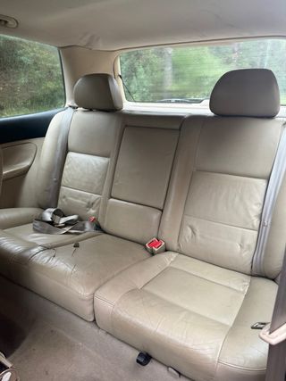 Volkswagen Golf 2000