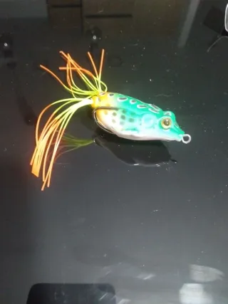 Señuelo de pesca tipo rana GOTURE