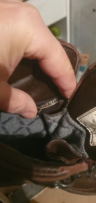 Bota Montaña Gore-Tex