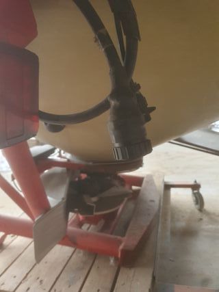 Abonadora Aguirre 1500kg 18m