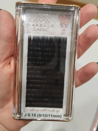 Pestañas pelo a pelo MAXELLE