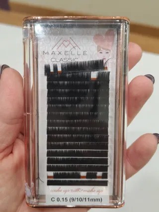 Pestañas pelo a pelo MAXELLE