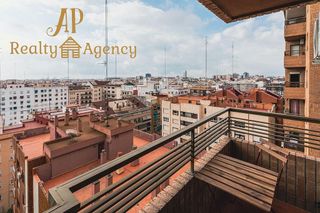 Piso en venta en Mestalla en Valencia