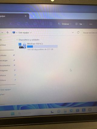 Portátil Lenovo V14 G2