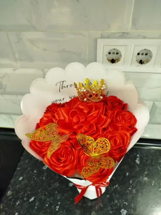 Ramo de rosas eternas San Valentín