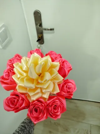 Ramo de rosas eternas San Valentín