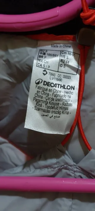 Chaqueta polar roja nueva sin usar