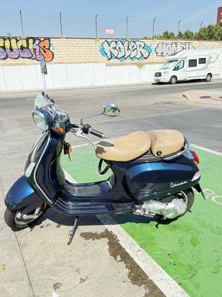 Vespa LXV 125 Azul 58.000 km