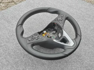 Volante de cuero opel astra k 2020