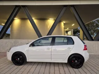 Volkswagen Golf 2004 83.000km