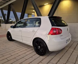 Volkswagen Golf 2004 83.000km