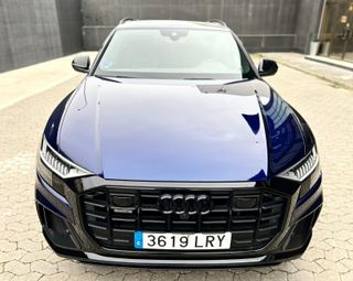 AUDI Q8 60 TFSIe Black Line Pl quattro tip