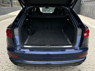 AUDI Q8 60 TFSIe Black Line Pl quattro tip