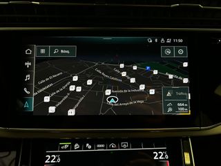 AUDI Q8 60 TFSIe Black Line Pl quattro tip