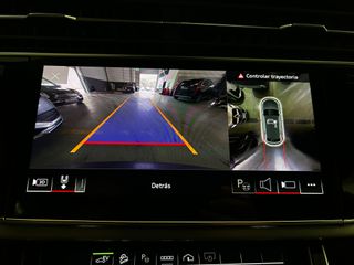 AUDI Q8 60 TFSIe Black Line Pl quattro tip