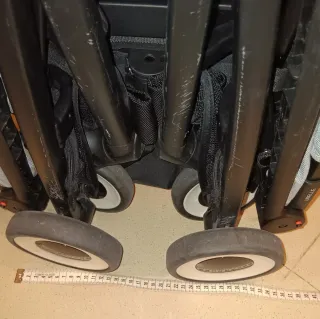 Carrito de bebé Cybex plegable modelo Libelle.