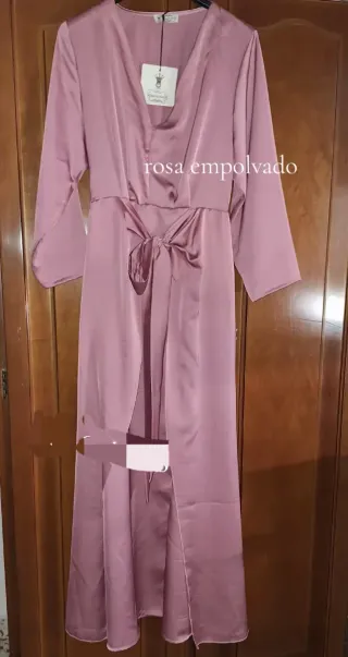 Lote de resto de tienda vestidos, conjuntos y chaq