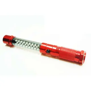 Linterna LED coche y hogar con accesorios.