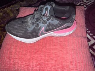 Zapatillas Nike Renew Talla 36