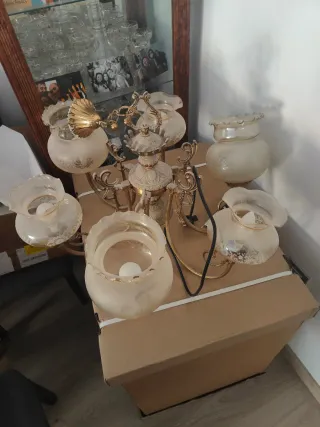 Lámpara de techo antigua