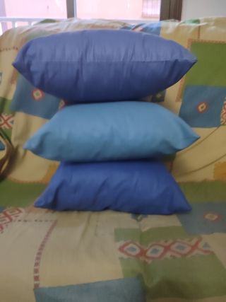 3 cojines para sofá 2 plazas,o sillas (2a mano)