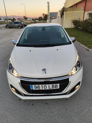 Peugeot 208 2019