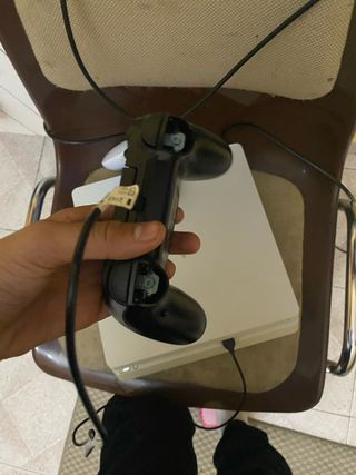 Consola PS4 Slim Blanca + 2 Mandos