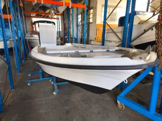 Barco Planeadora Yamaha 50 4 tienpos