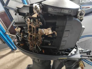 Barco Planeadora Yamaha 50 4 tienpos