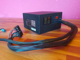 Fuente de Alimentación Tacens Valeo V 700W