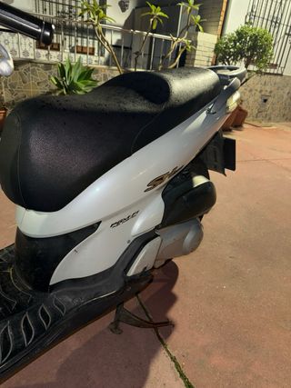 Carcasas Honda SH 125 (2007) Blancas